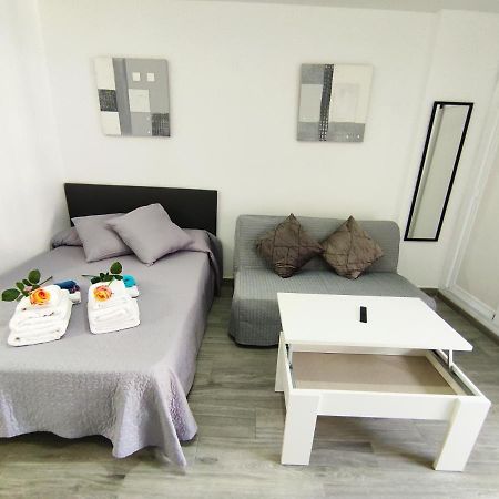 Estudio Jupiter Benalmadena Cerca Playa Apartment Bagian luar foto