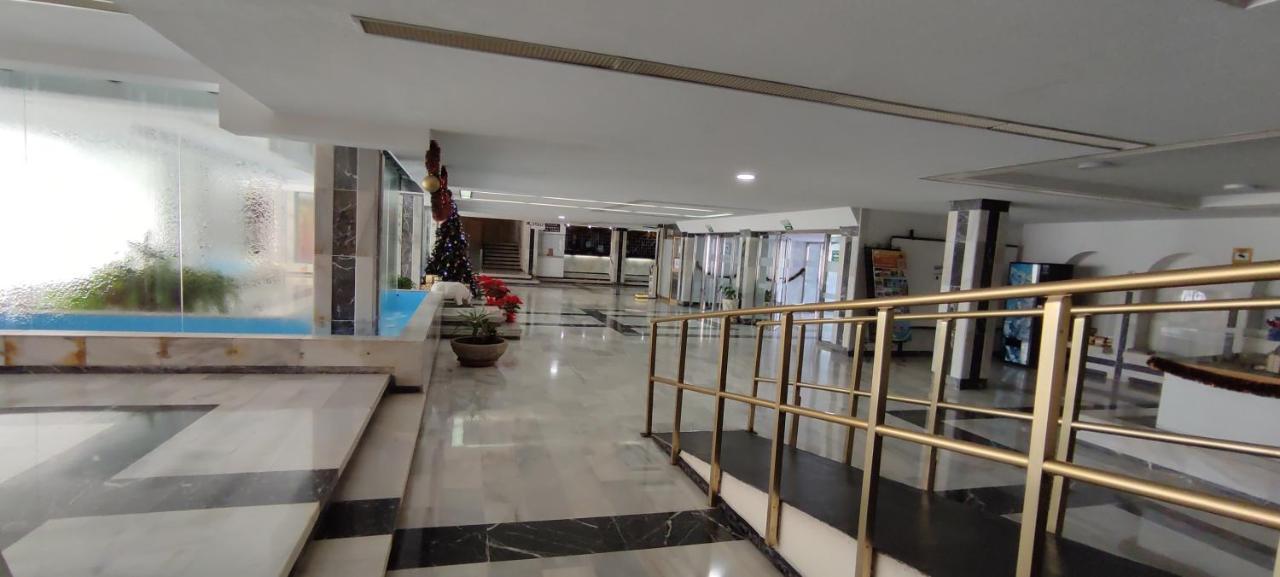 Estudio Jupiter Benalmadena Cerca Playa Apartment Bagian luar foto