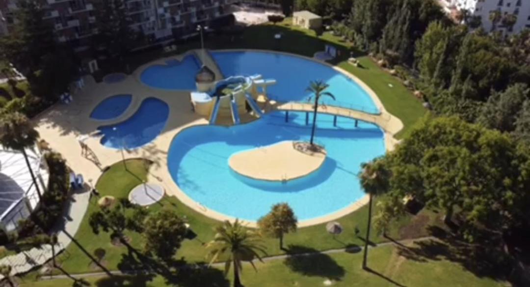 Estudio Jupiter Benalmadena Cerca Playa Apartment Bagian luar foto