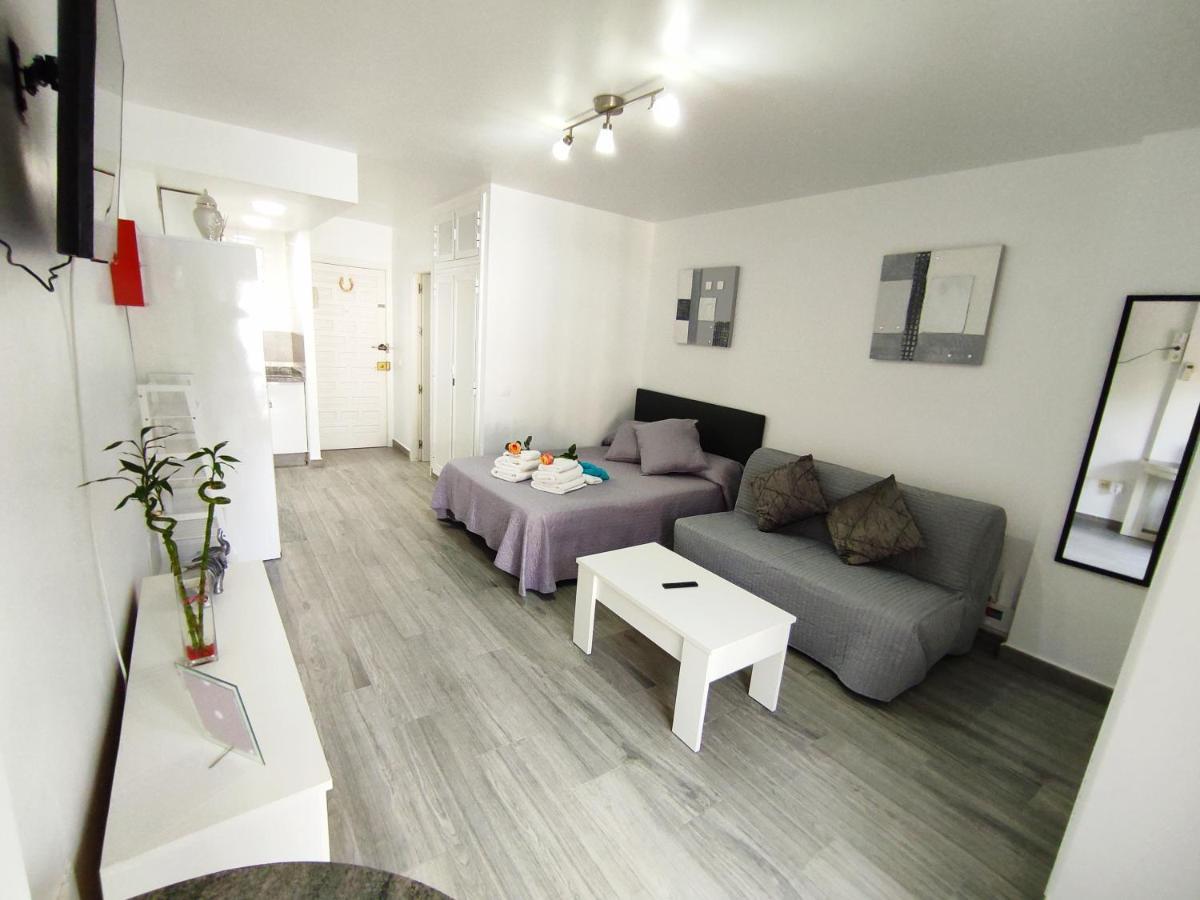 Estudio Jupiter Benalmadena Cerca Playa Apartment Bagian luar foto